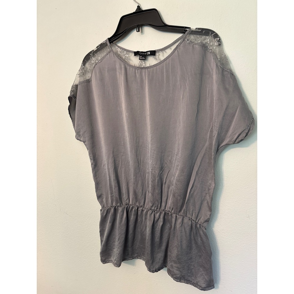 Forever 21 Blouse Womens Small Grey Excellent Lace Back Satin Peplum Top